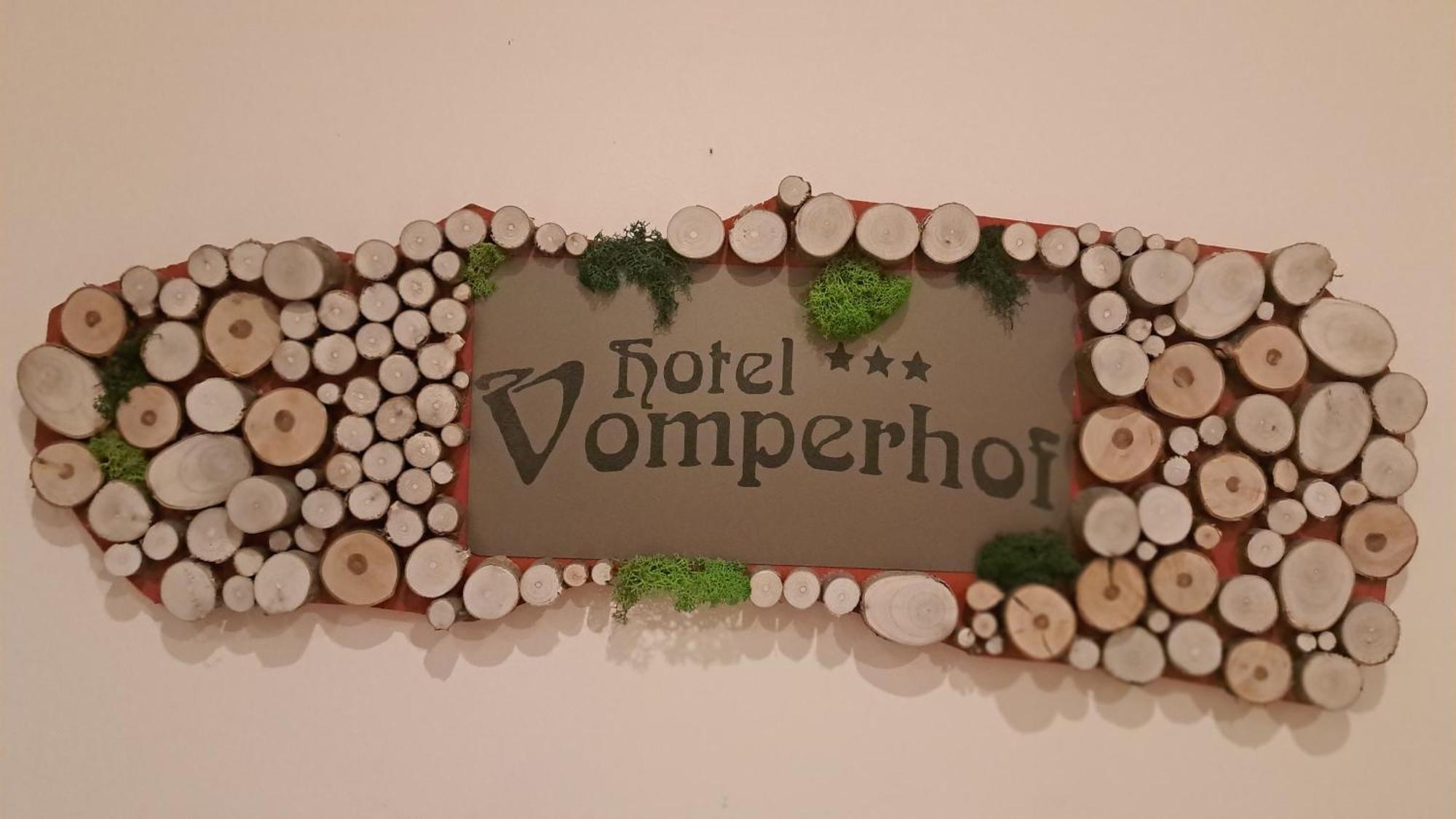 Hotel Vomperhof エクステリア 写真